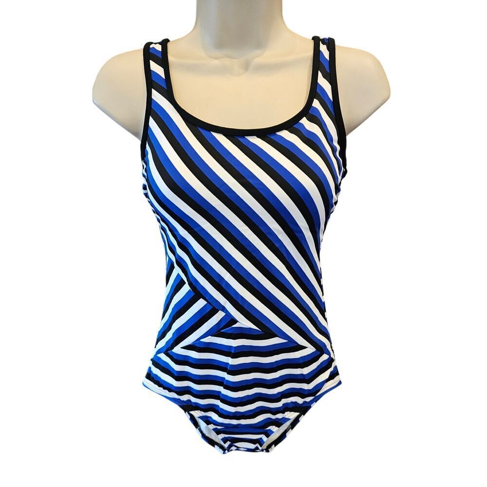 Lands'end tugless soft cup one piece bathing suit blue striped geo sz 8 EUC swim
